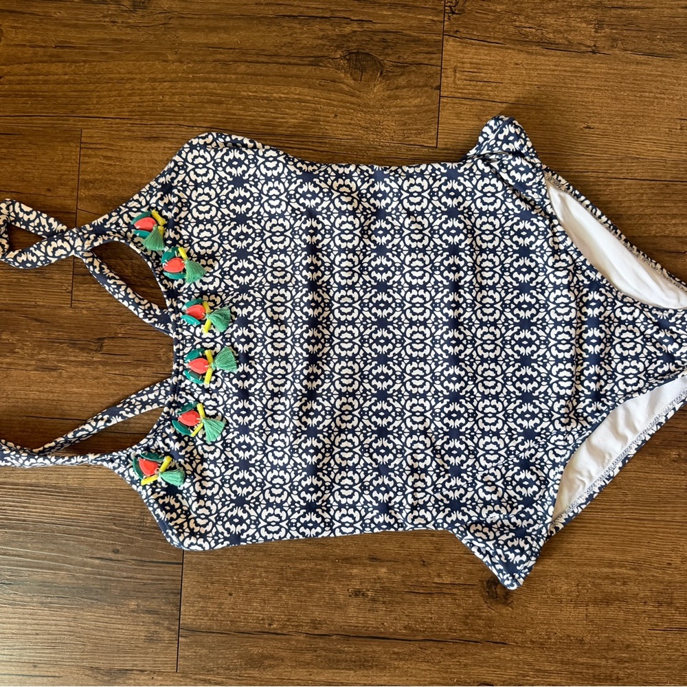 Ondademar large one piece nwot size 10